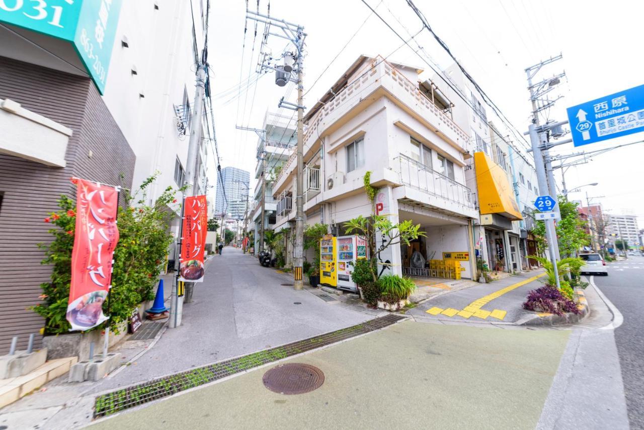 มิสเตอร์ คินโจะ อิน อะซะโตะ Aparthotel นาฮะ ภายนอก รูปภาพ
