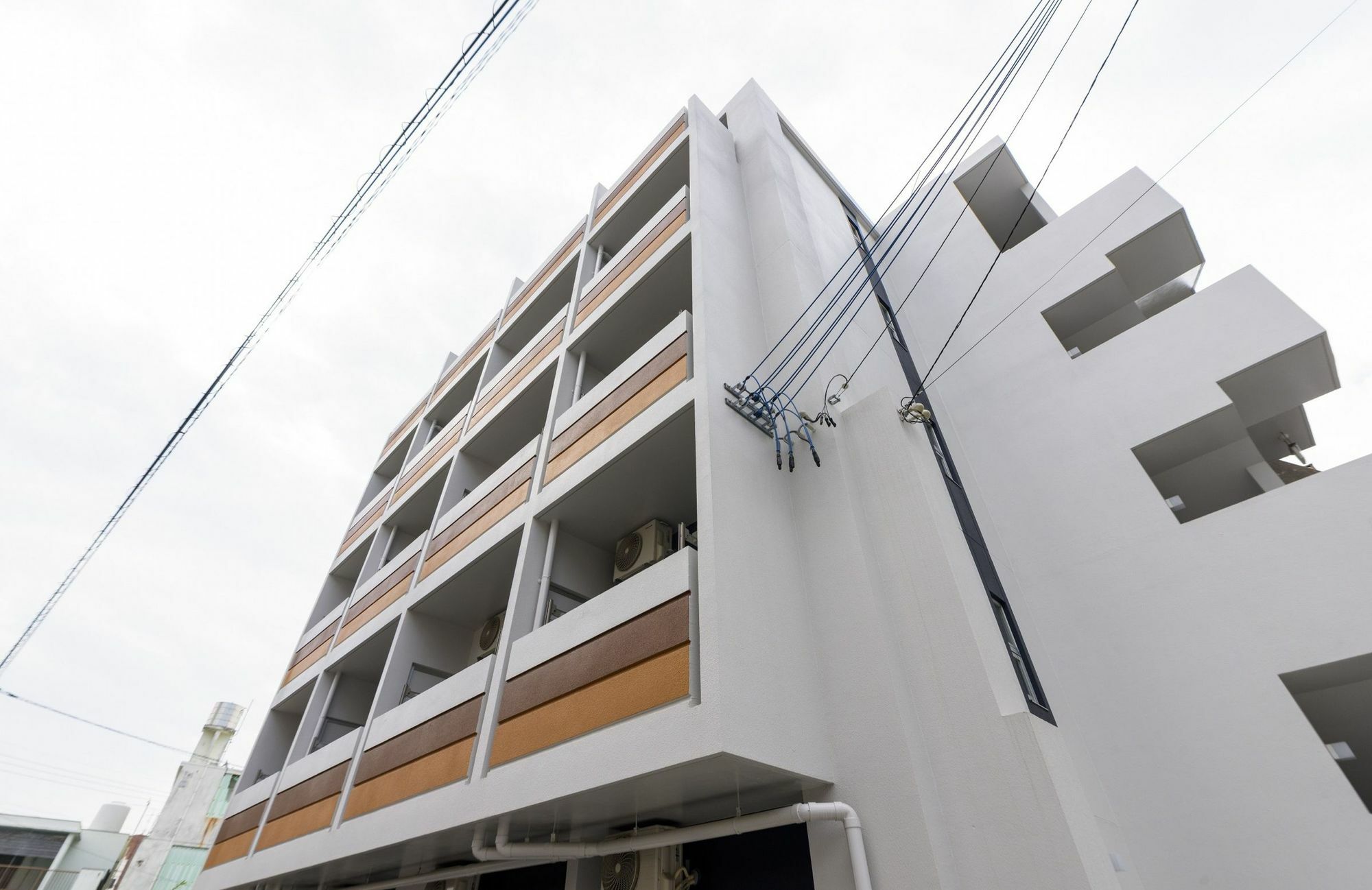 มิสเตอร์ คินโจะ อิน อะซะโตะ Aparthotel นาฮะ ภายนอก รูปภาพ
